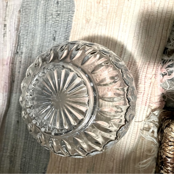 Heavy Lead Crystal Clear Glass Vase Diamond Pattern - Picture 3 of 10